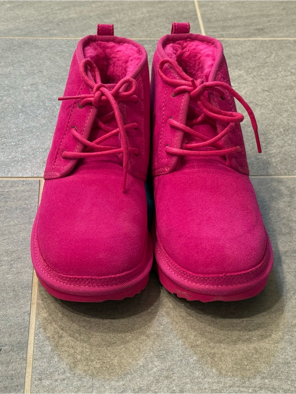 UGG Big Kid’s size 6 Hot Pink K Neumel II Lace-Up Fleece Boots